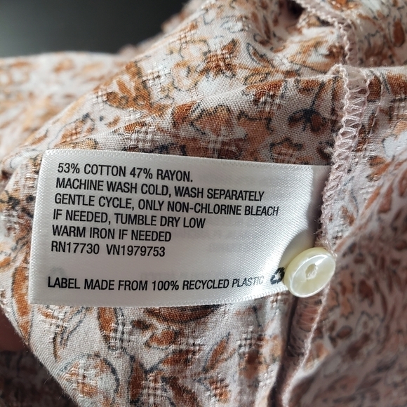 Universal Thread Women's Floral Print Mauve Top - Picture 6 of 9